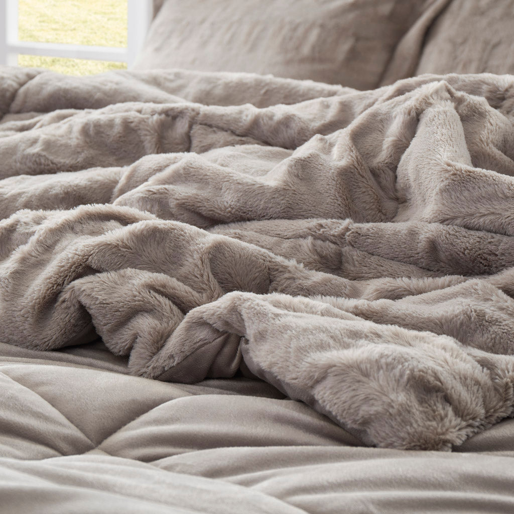 Gia Faux Fur Comforter Mini Set - Gray