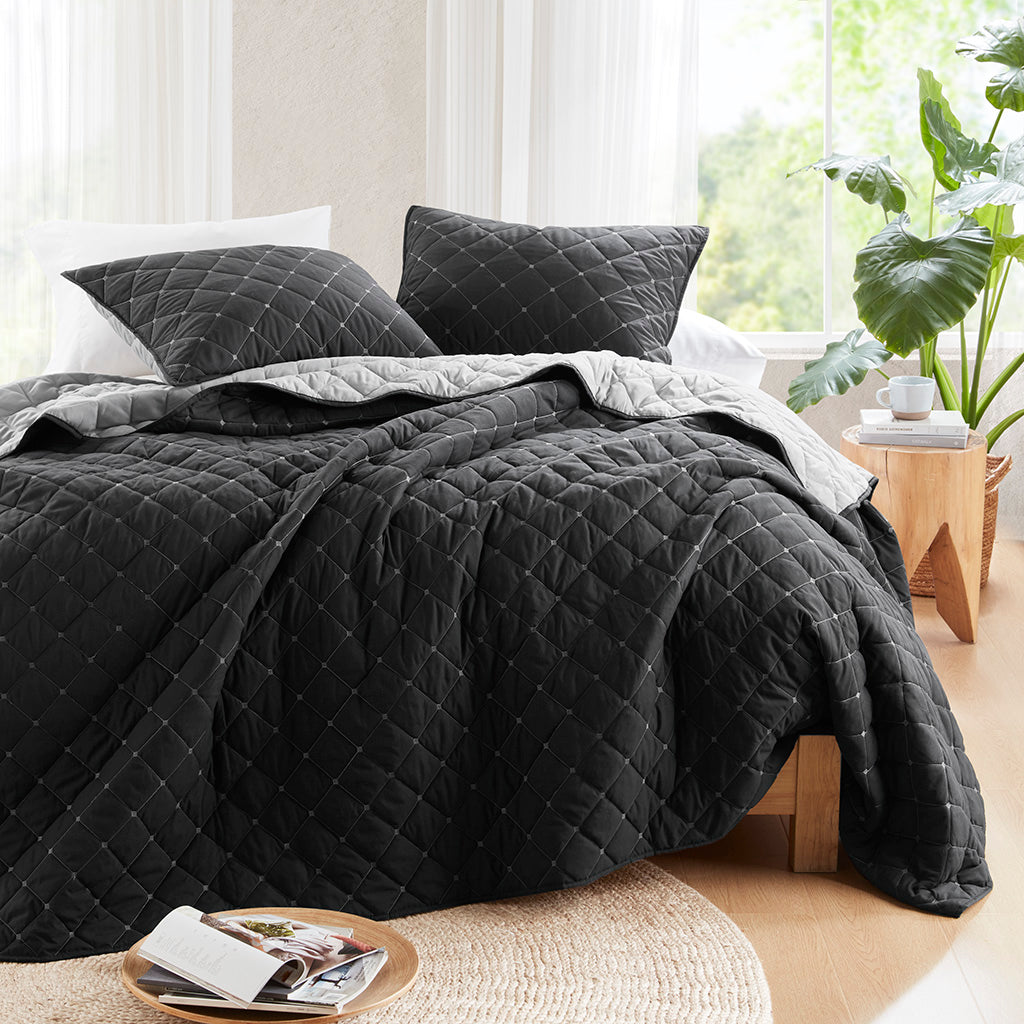 Carolina 7 Piece Stripe Comforter and Quilt Set - Black