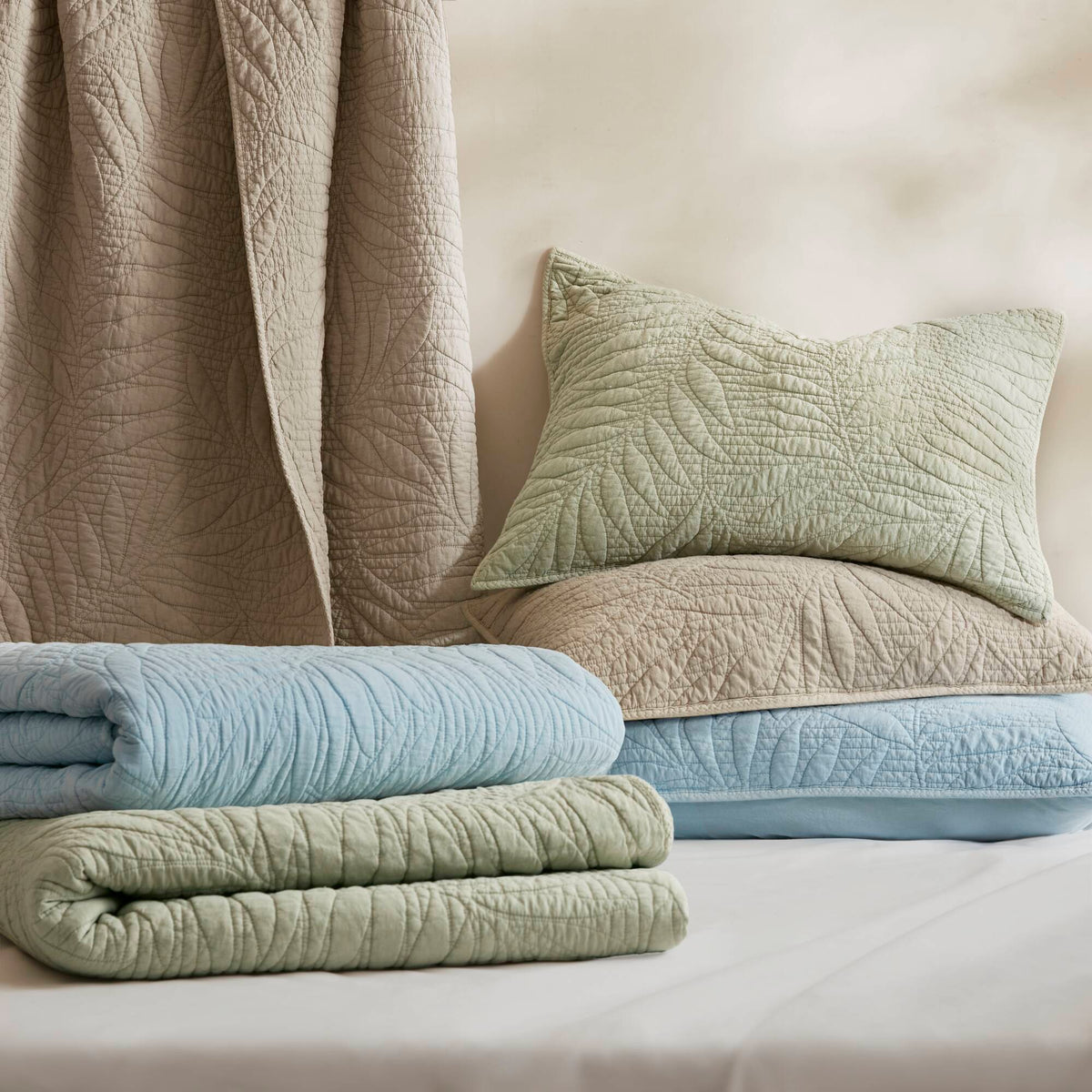 Botanical Leaves 3 Piece Cotton Quilt Set - Sage