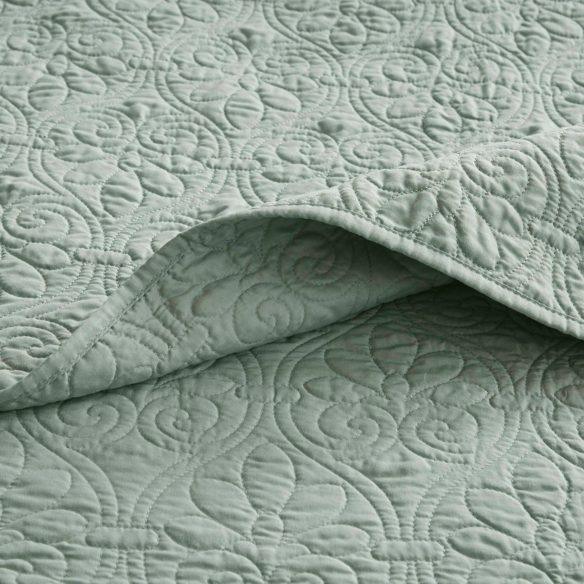 Quebec Reversible Quilt Set - Seafoam