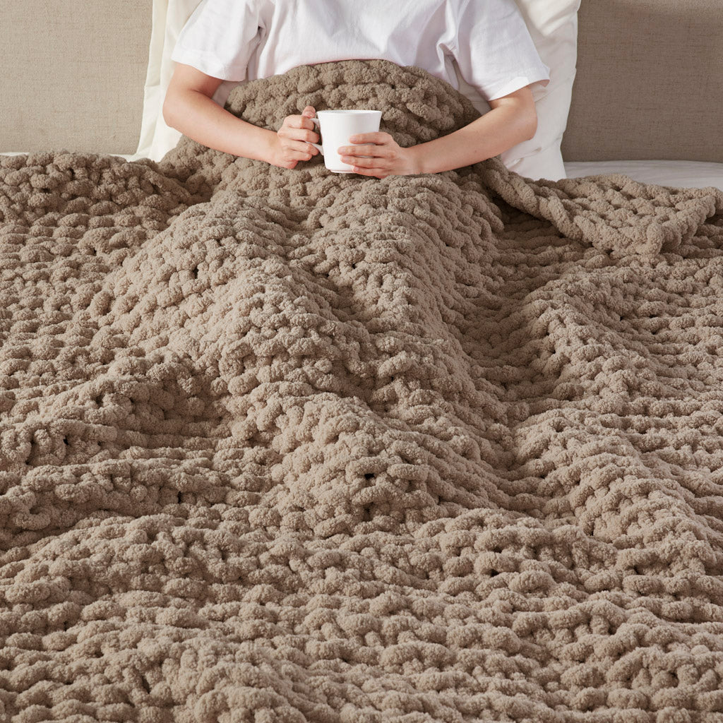 Chenille Chunky Knit Throw - Brown