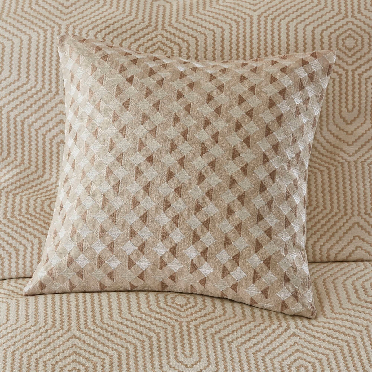 Shades of Serenity Jacquard Comforter Set - Tan/Ivory