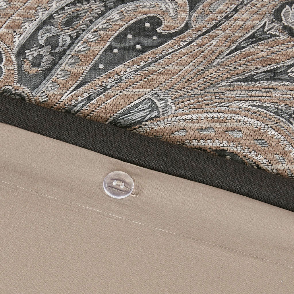 Grandover Jacquard Comforter Set