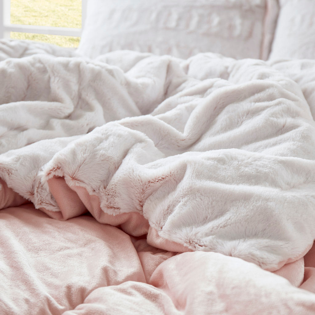 Gia Faux Fur Comforter Mini Set - Blush/White