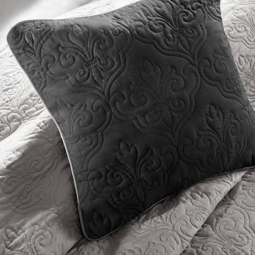 Attingham 7 Piece Quilt Set with Euro Shams and Throw Pillows - Black