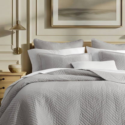 Liam Hotel 3 Piece Cotton Quilt Set - Light Gray