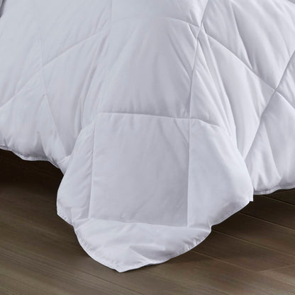 Cooling Touch Oversized Down Alternative Comforter - White