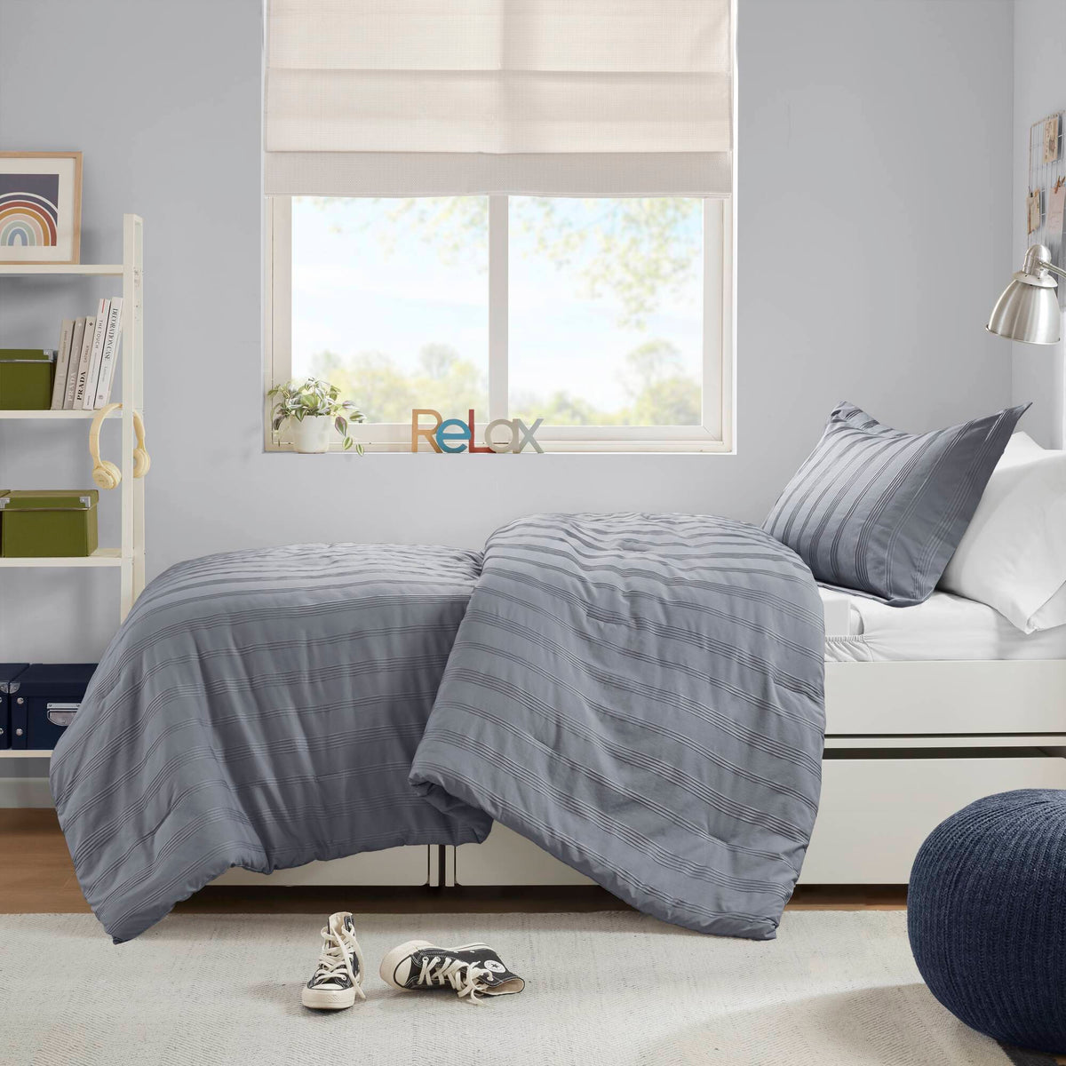 Logan Striped Reversible Pintuck Pleated Duvet Set - Blue/Grey