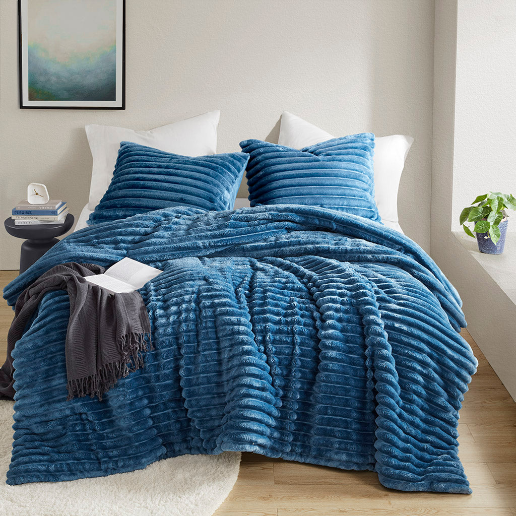Avril Fluffy Ribbed Plush Comforter Set - Blue
