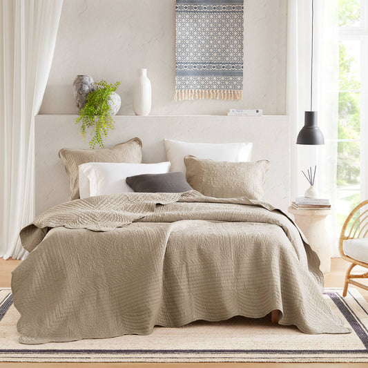 Tuscany 3 Piece Reversible Scalloped Edge Quilt Set - Khaki