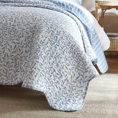Darcy 3 Piece Print Quilt Set - Blue
