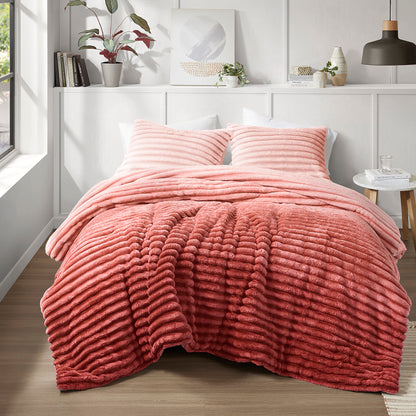 Avril Fluffy Ribbed Plush Comforter Set - Blush Ombre