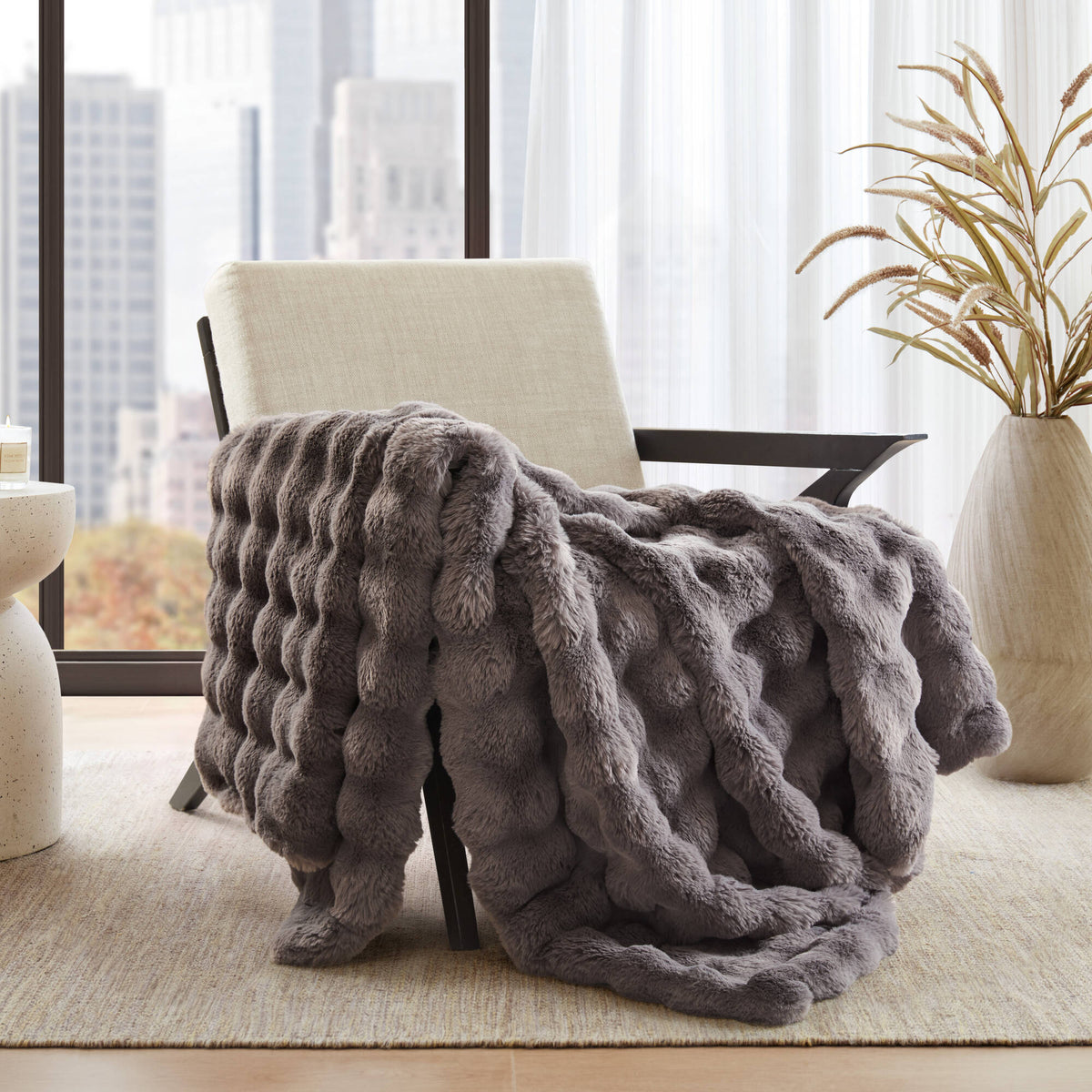 Vivienne Faux Fur Throw - Bubble Charcoal