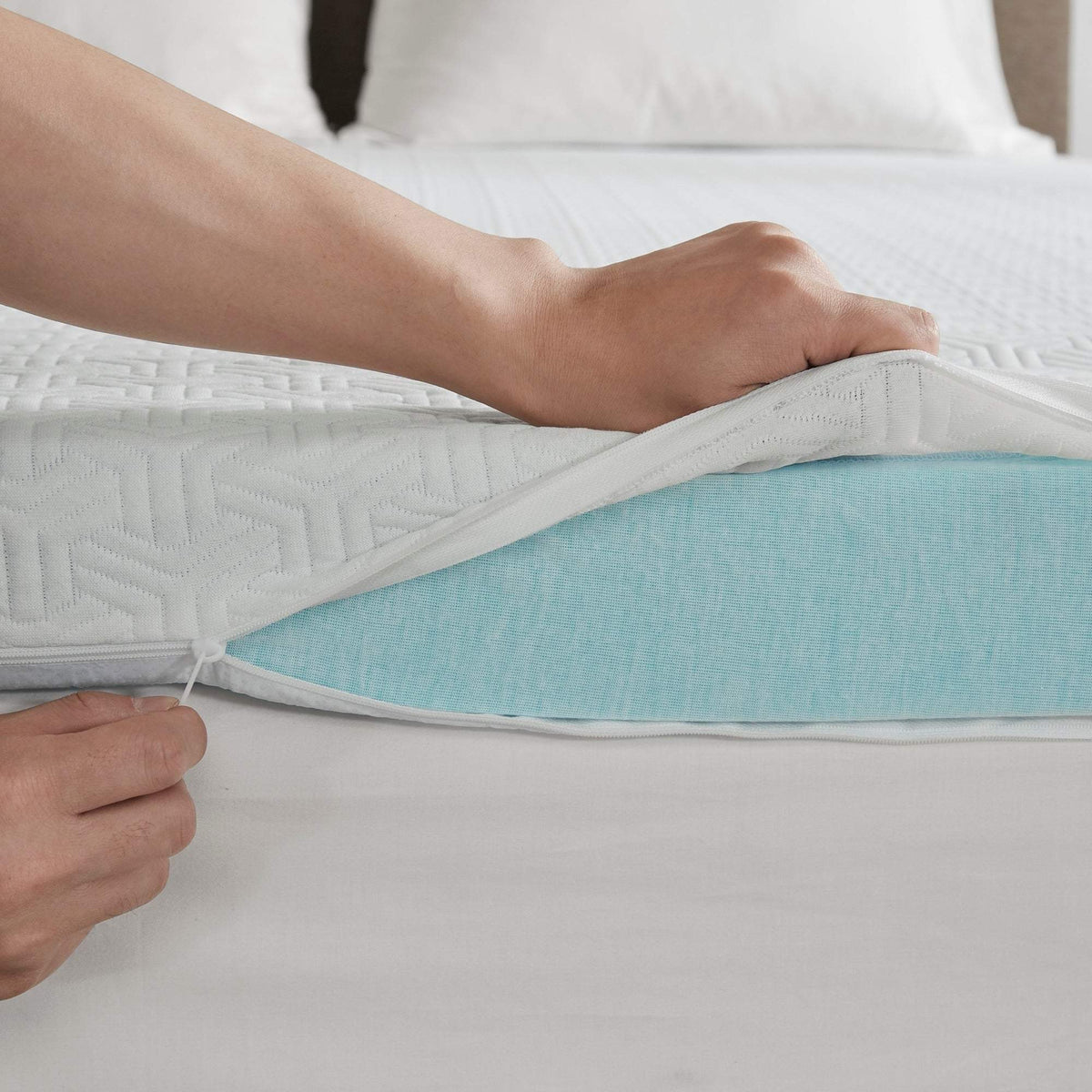 3" Gel Memory Foam with 3M Cover White Mattress Topper Mattress Topper By Olliix/JLA HOME (E & E Co., Ltd)
