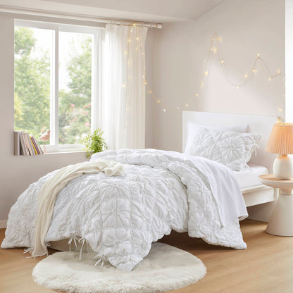 Lily Comforter Set - White