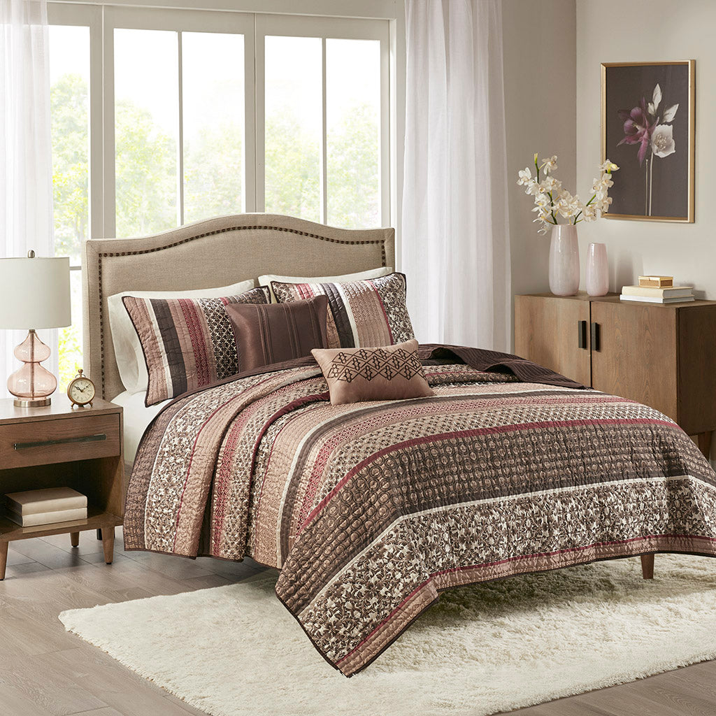 Princeton 5 Piece Jacquard Quilt Set with Throw Pillows - Red