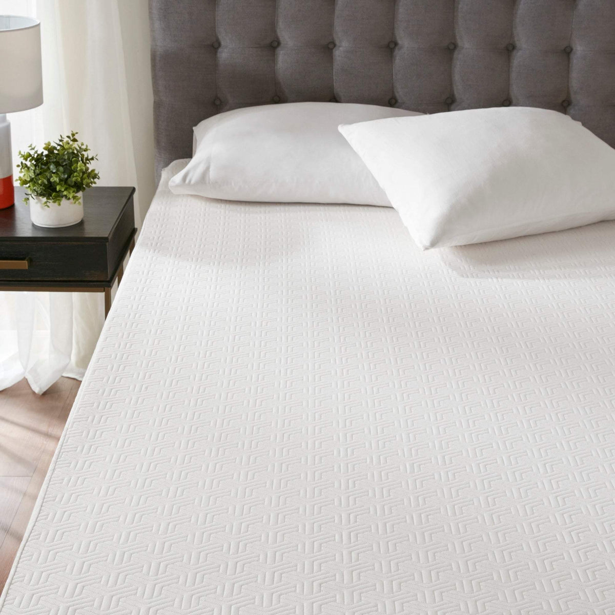 4" Gel Memory Foam with 3M Cover White Mattress Topper Mattress Topper By Olliix/JLA HOME (E & E Co., Ltd)