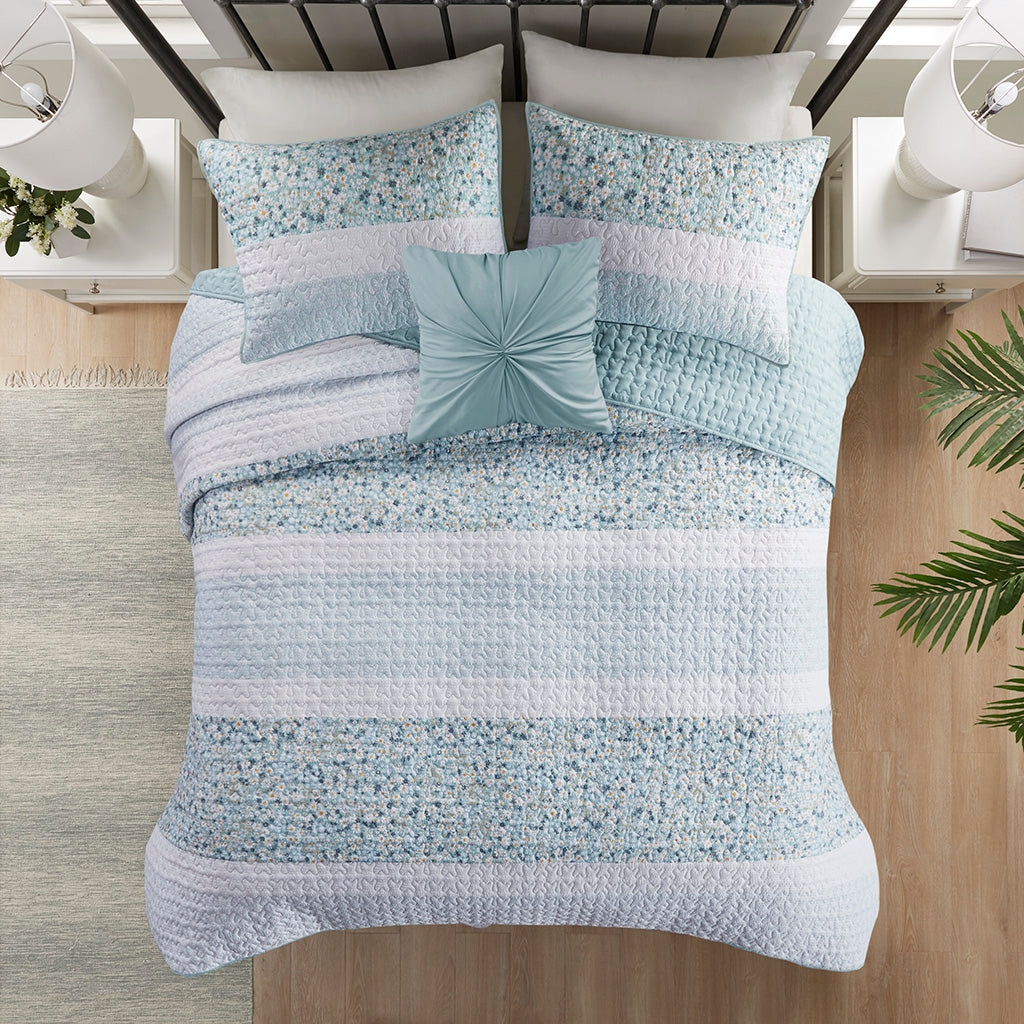 Caralie 4 Piece Seersucker Quilt Set with Throw Pillow - Aqua