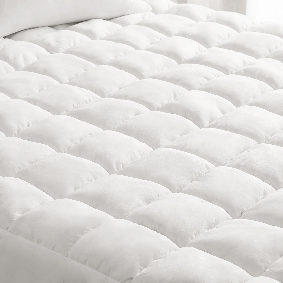 Dream Puff Overfilled Down Alternative Mattress Pad - White