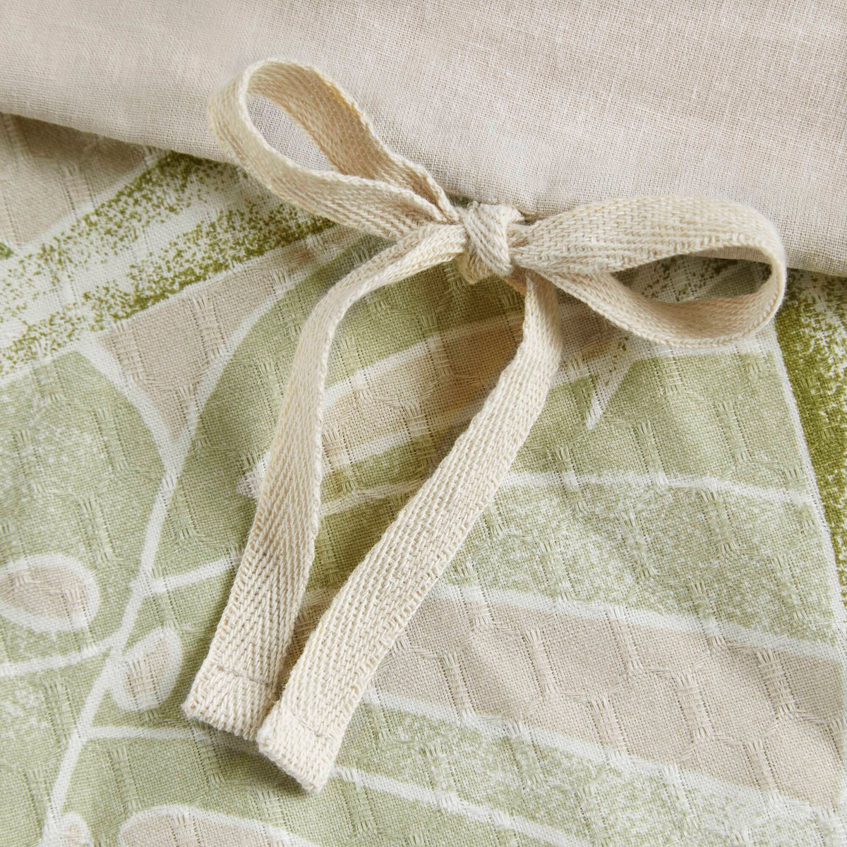 Kiawah Island 5 Piece Cotton Duvet Cover Set with Throw Pillow - Taupe