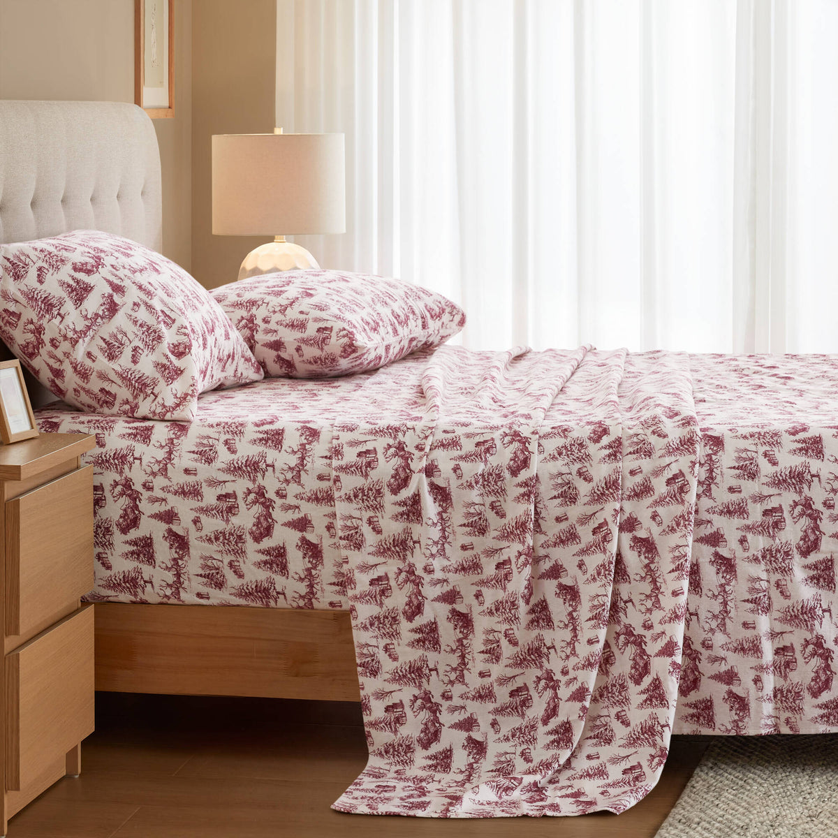 Cozy Cotton Flannel Printed Sheet Set - Santa Delivery Toile