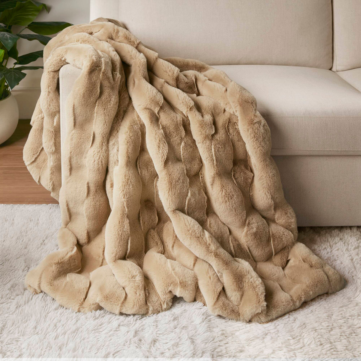 Vivienne Faux Fur Throw - Tan
