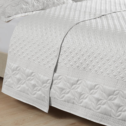 Versailles 3 Piece Quilt Set - Grey