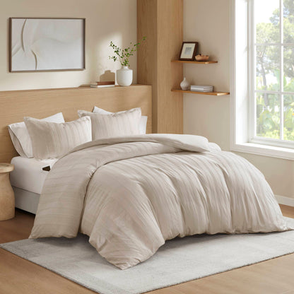 Logan Striped Reversible Pintuck Pleated Duvet Set - Neutral