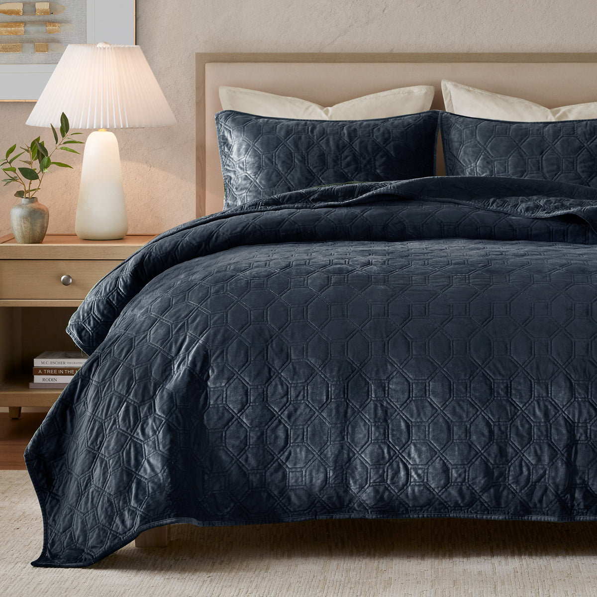 Harper 3 Piece Velvet Quilt Set - Navy