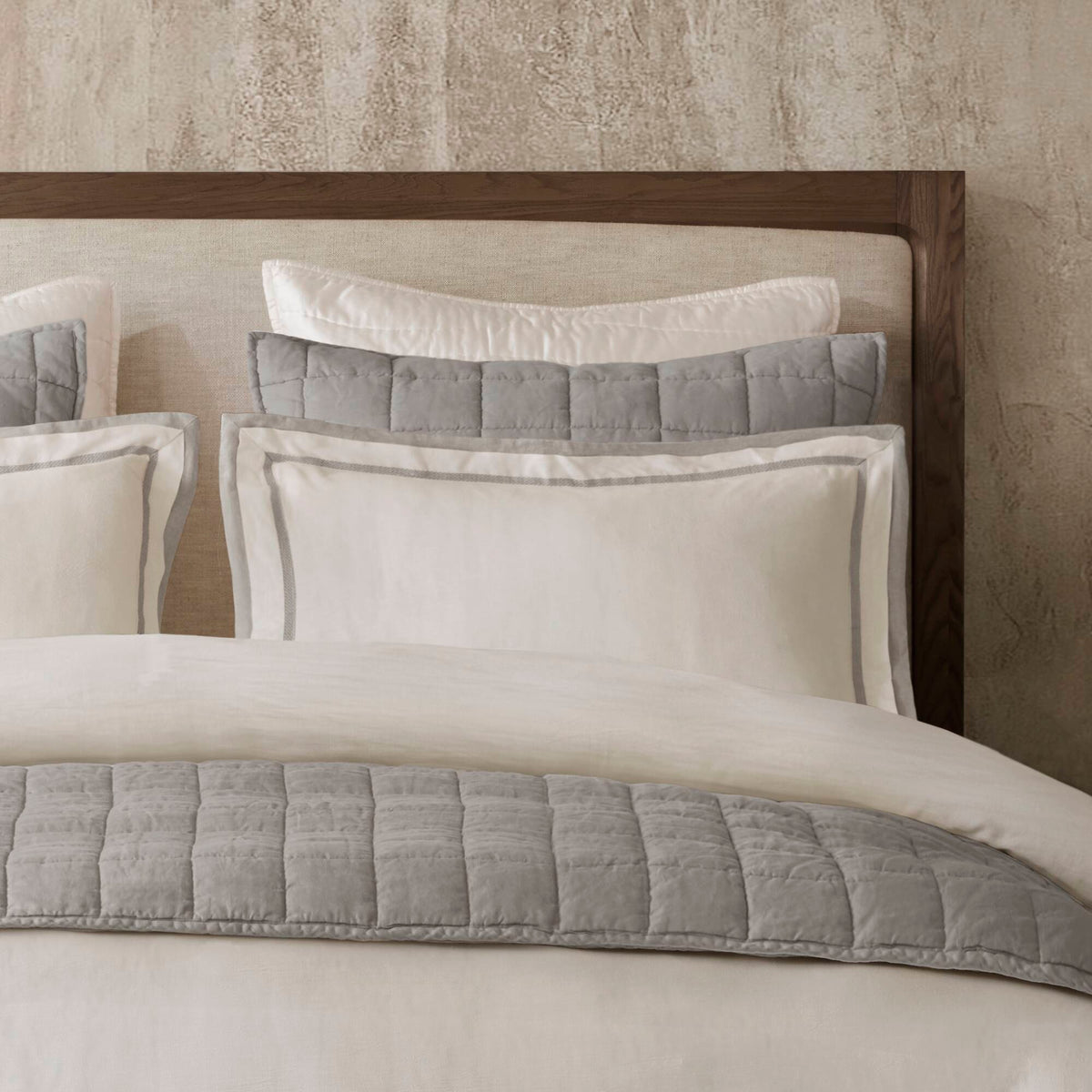 Linen Blend Double Flange Duvet Cover Set - White/Gray