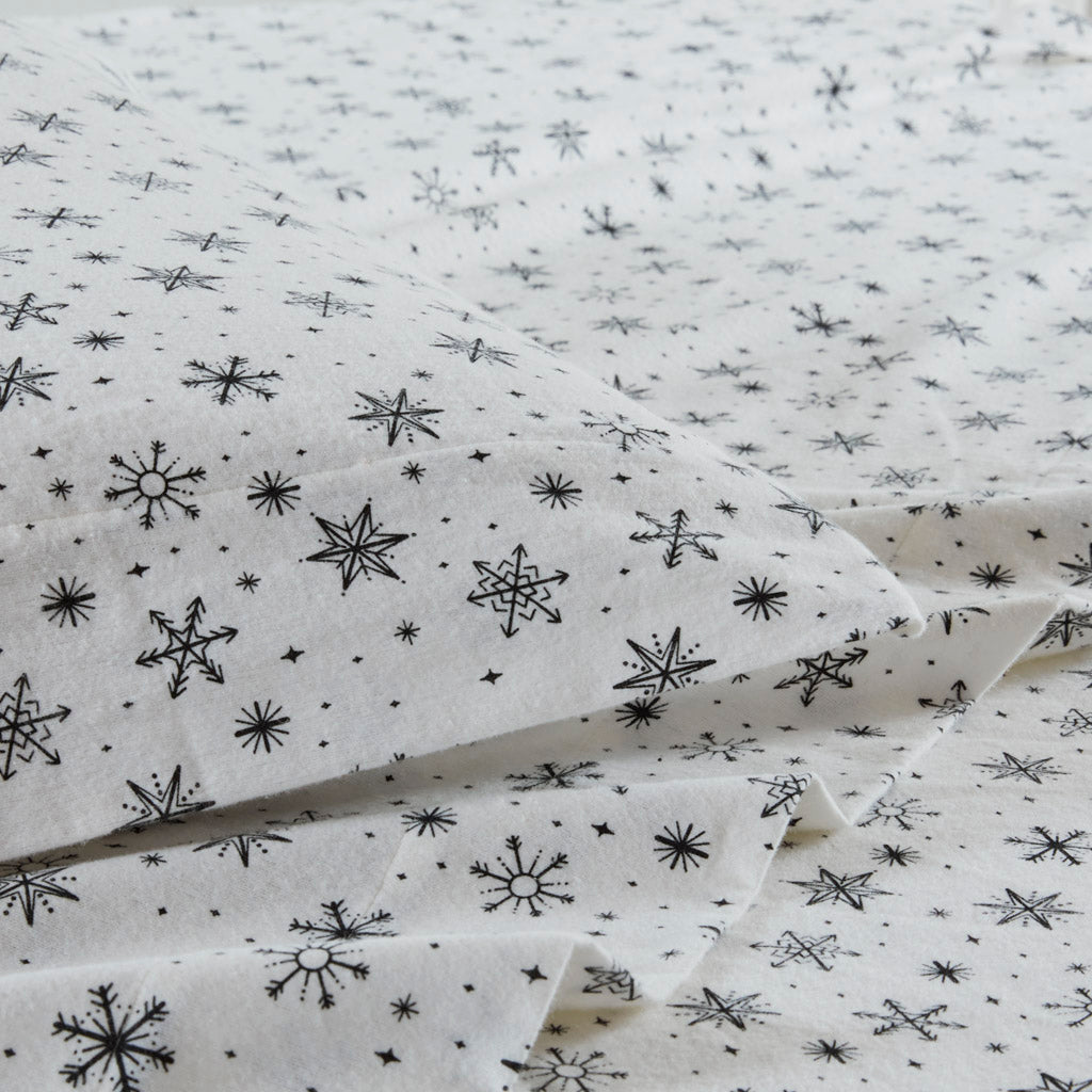 Oversized Cotton Flannel 4 Piece Sheet Set - Black Snowflakes