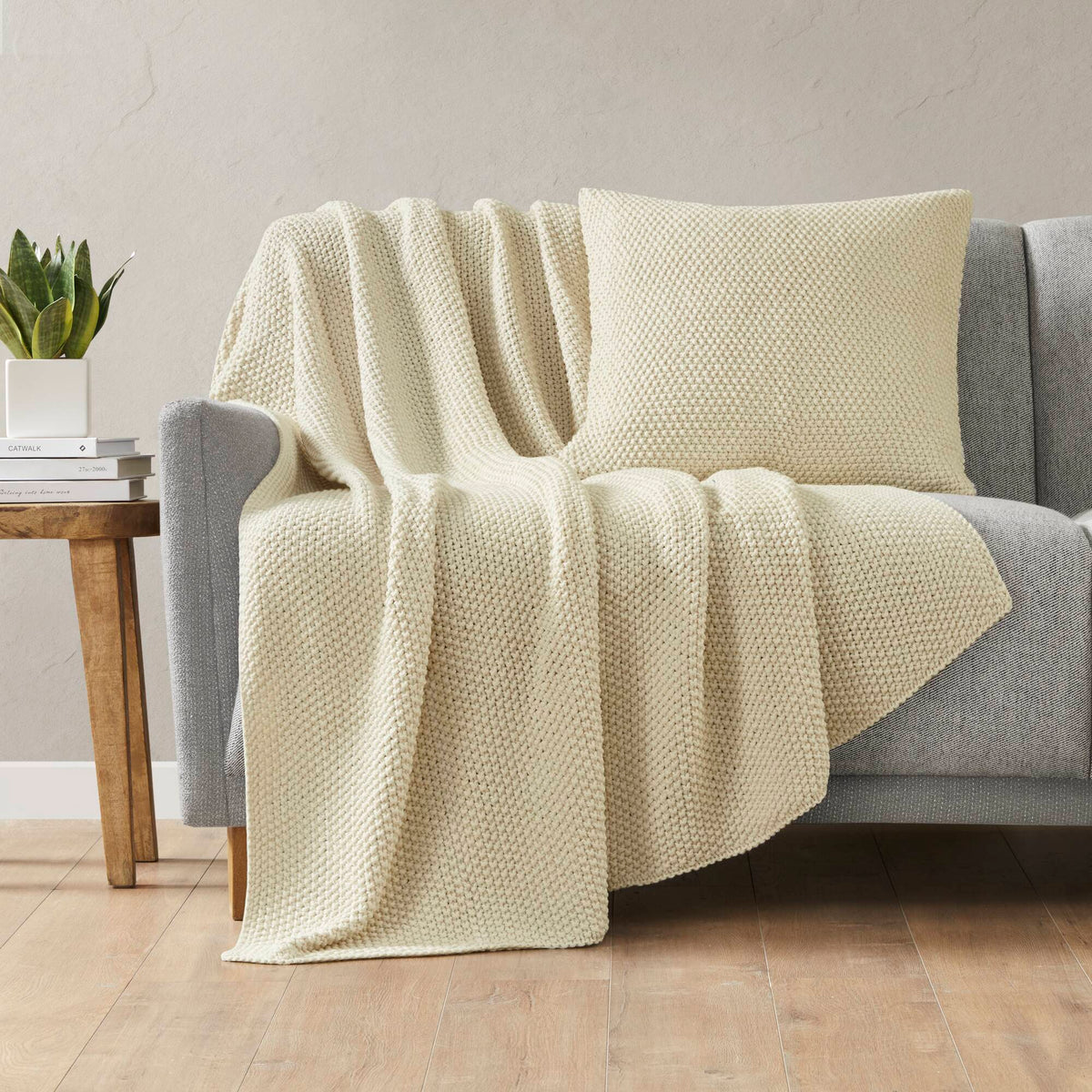 Bree Knit Throw - Ivory