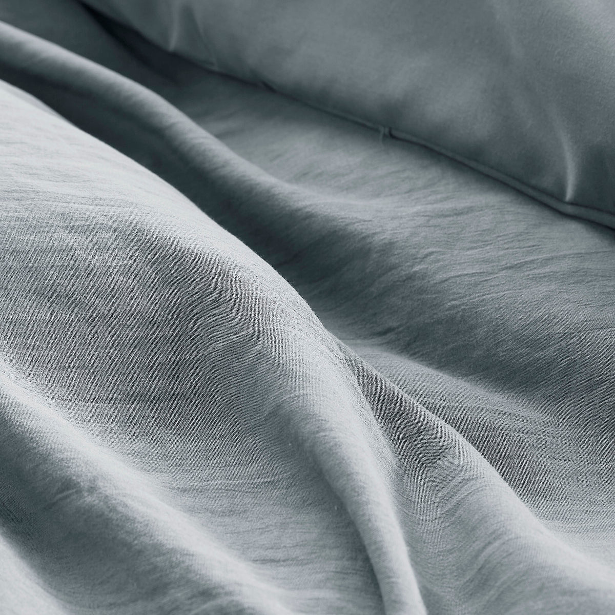 Walker Soft Washed Pleated Comforter Set - Blue/Grey
