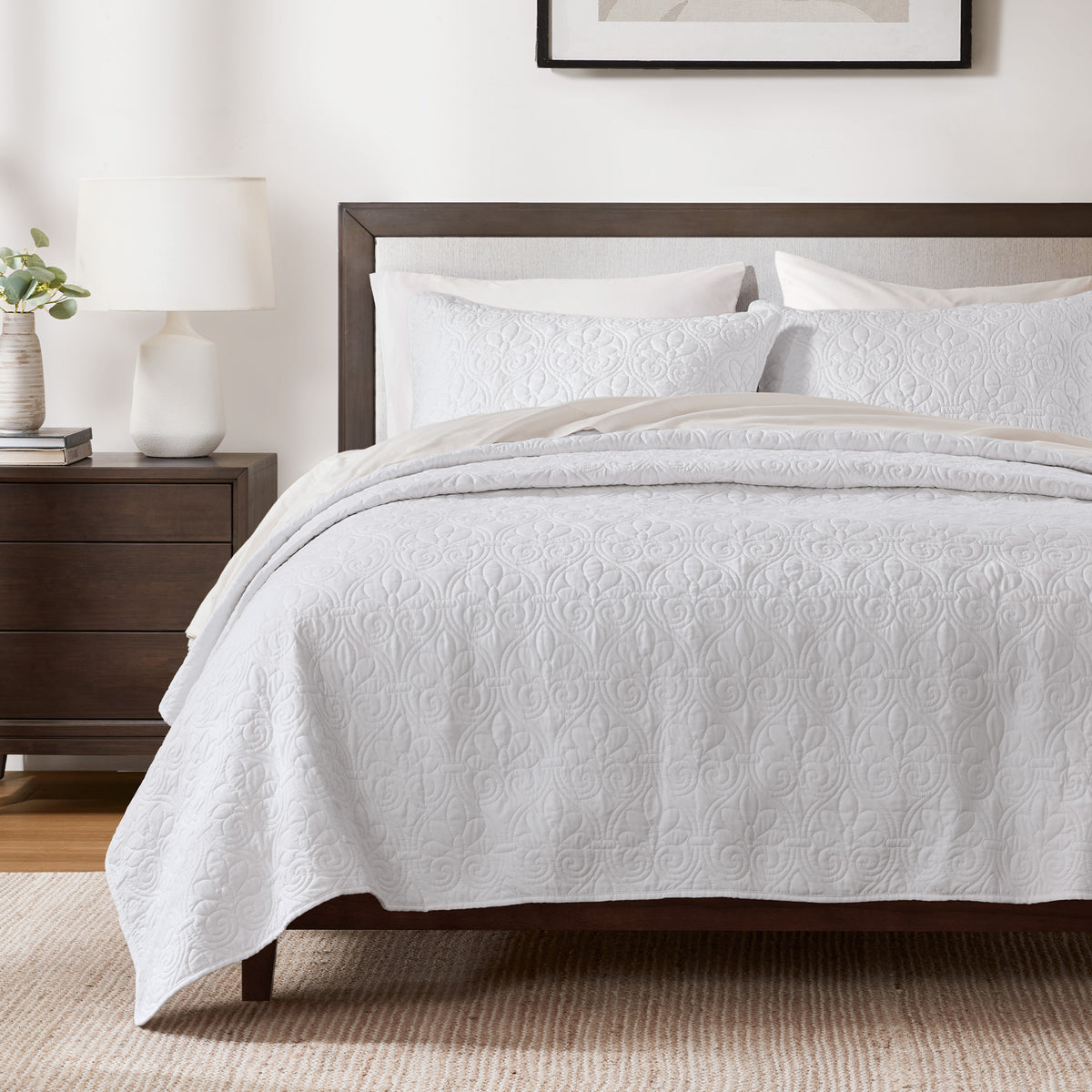 Quebec Reversible Quilt Set - White