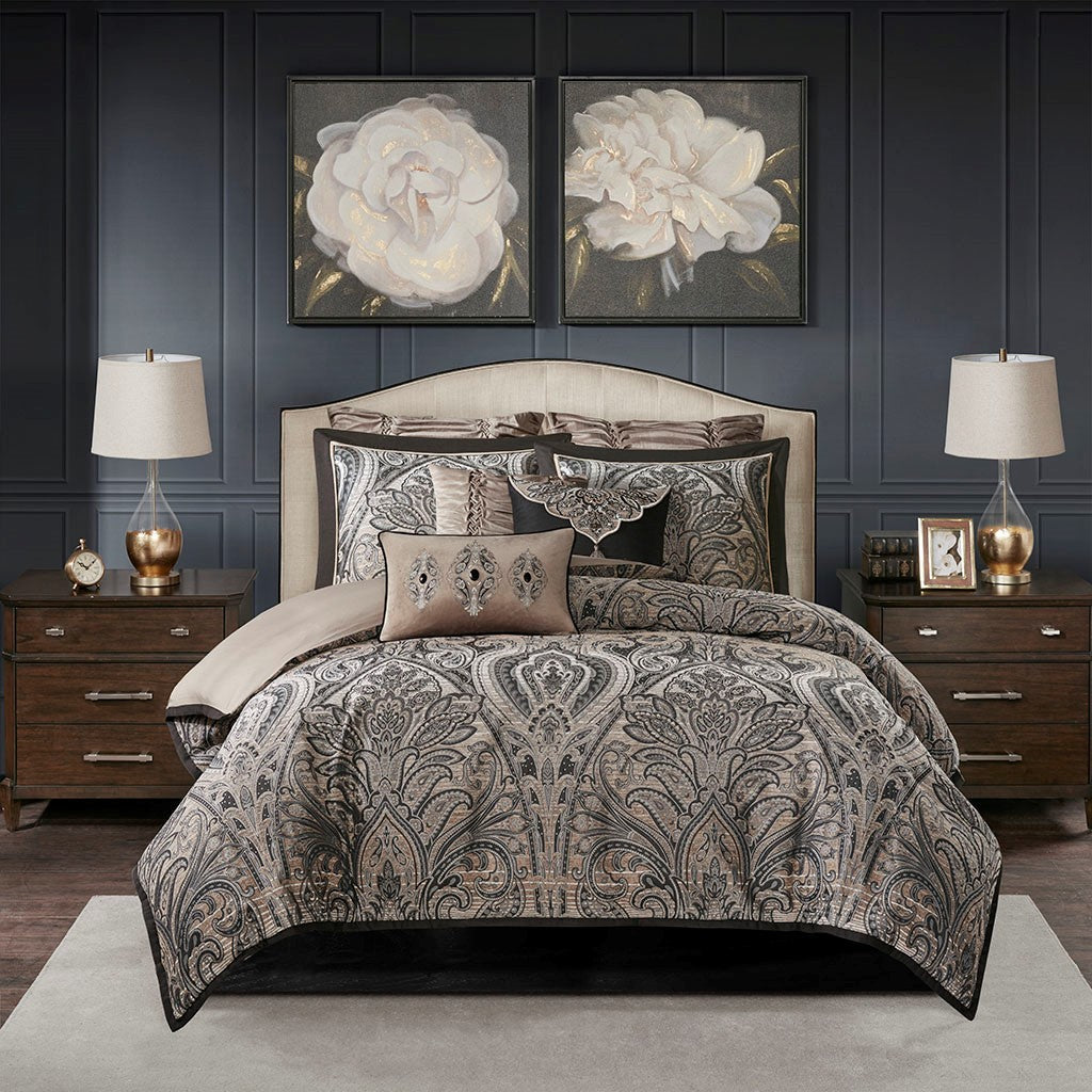 Grandover Jacquard Comforter Set