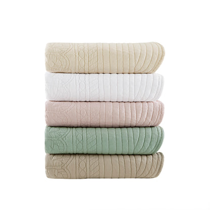 Tuscany Oversized Quilted Throw with Scalloped Edges - White