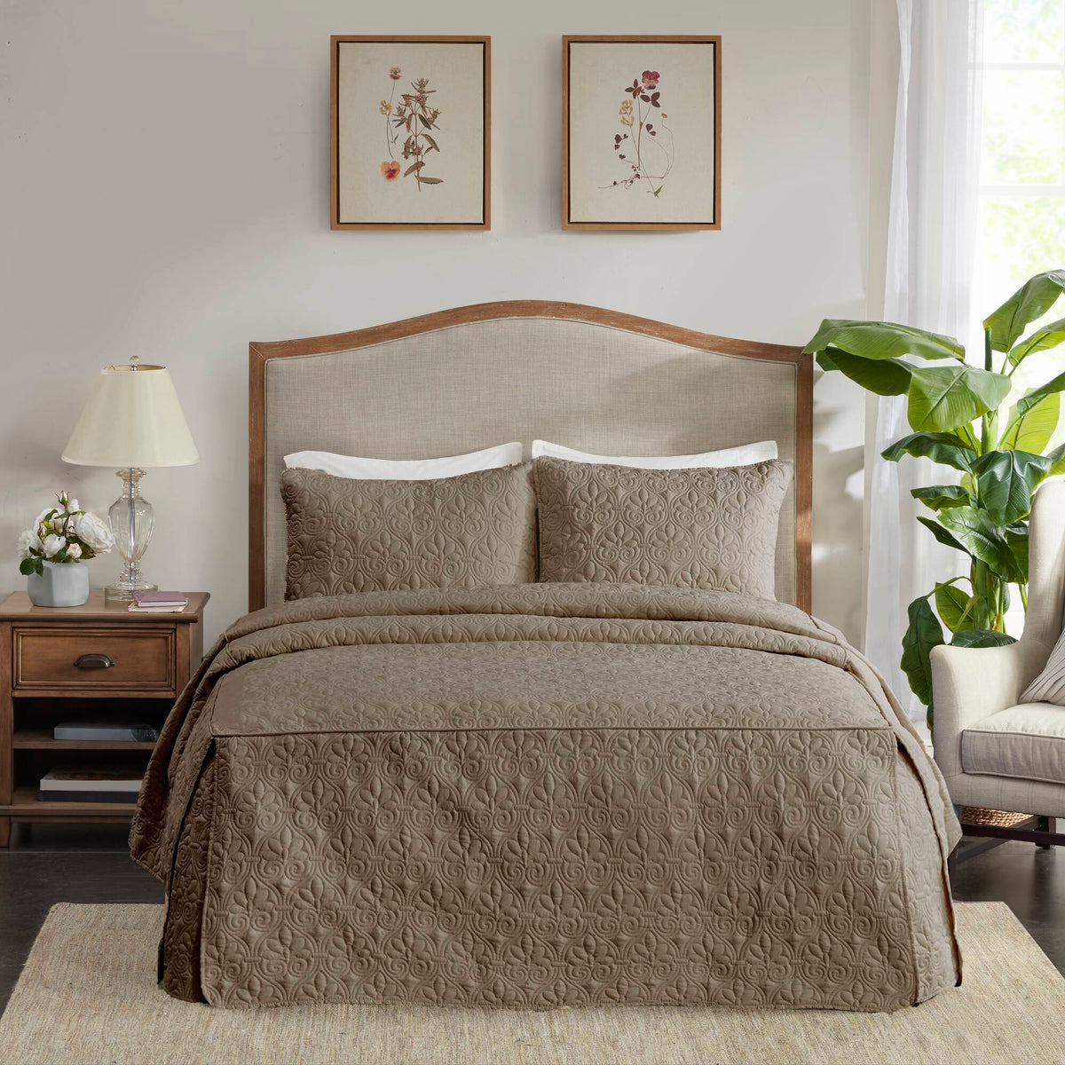 Quebec 3 Piece Split Corner Pleated Quilted Bedspread - Khaki