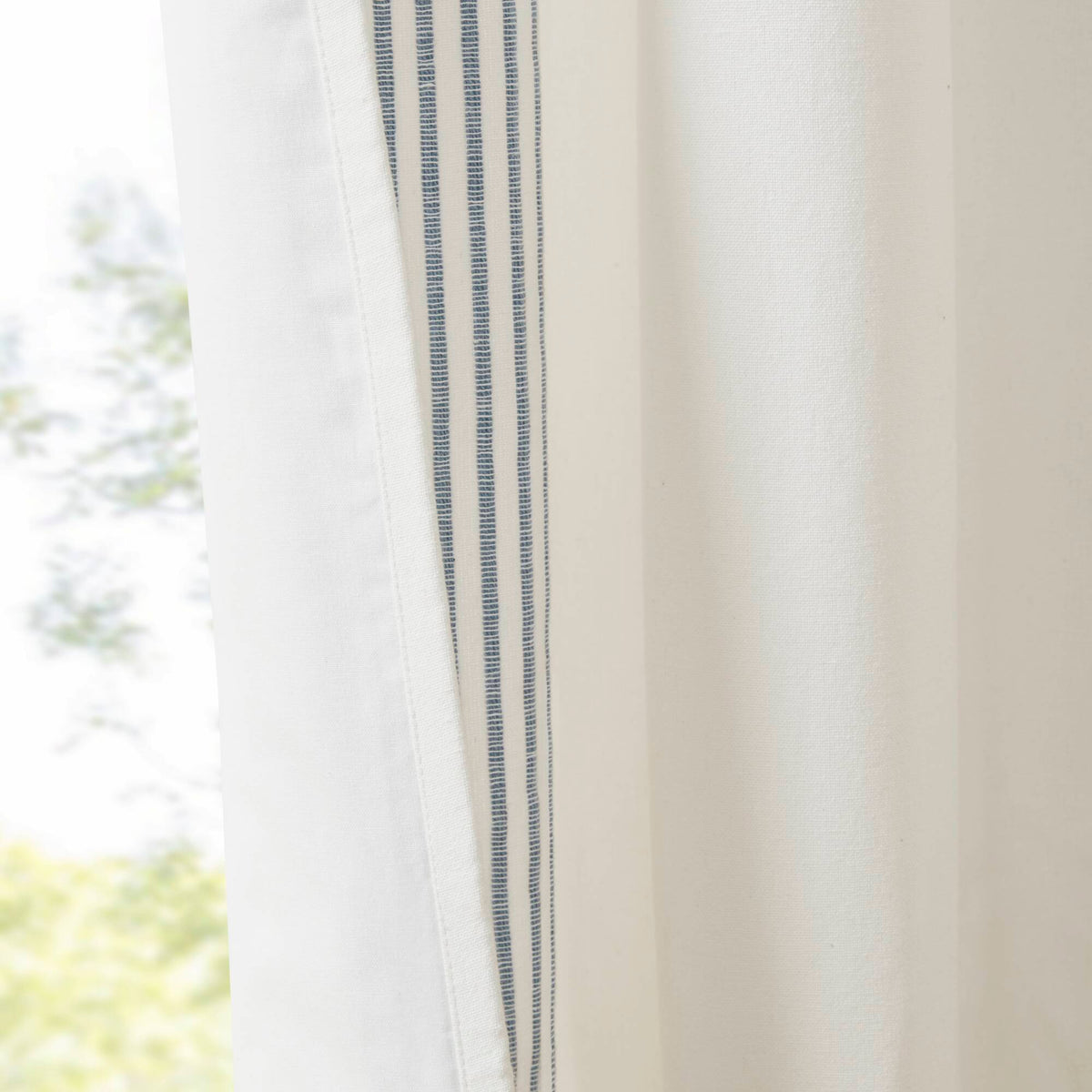Morgan 2 window panels with 16 rings - White/Blue