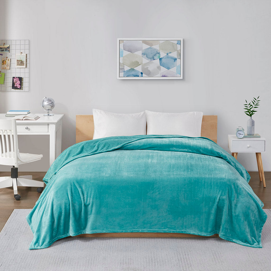 Microlight Plush Oversized Blanket - Aqua