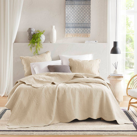 Tuscany 3 Piece Reversible Scalloped Edge Quilt Set - Cream