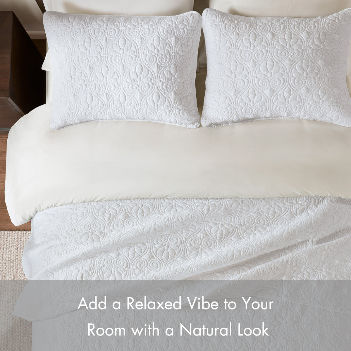 Quebec Reversible Quilt Set - White