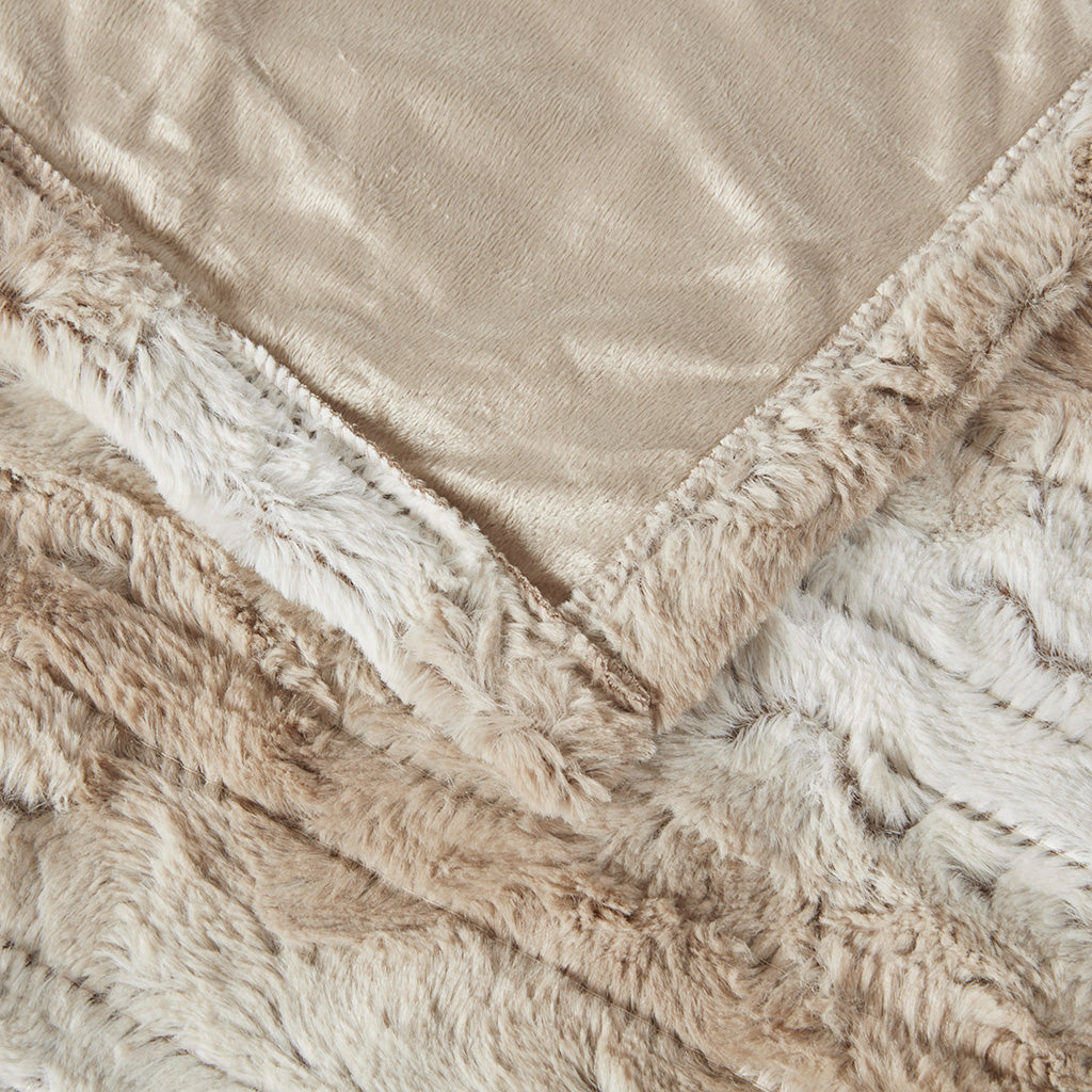 Zuri Oversized Faux Fur Heated Throw - Sand