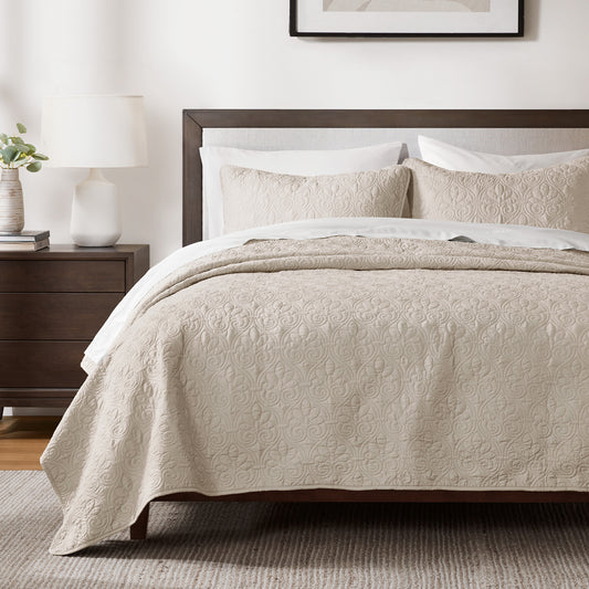 Quebec Reversible Quilt Set - Cream