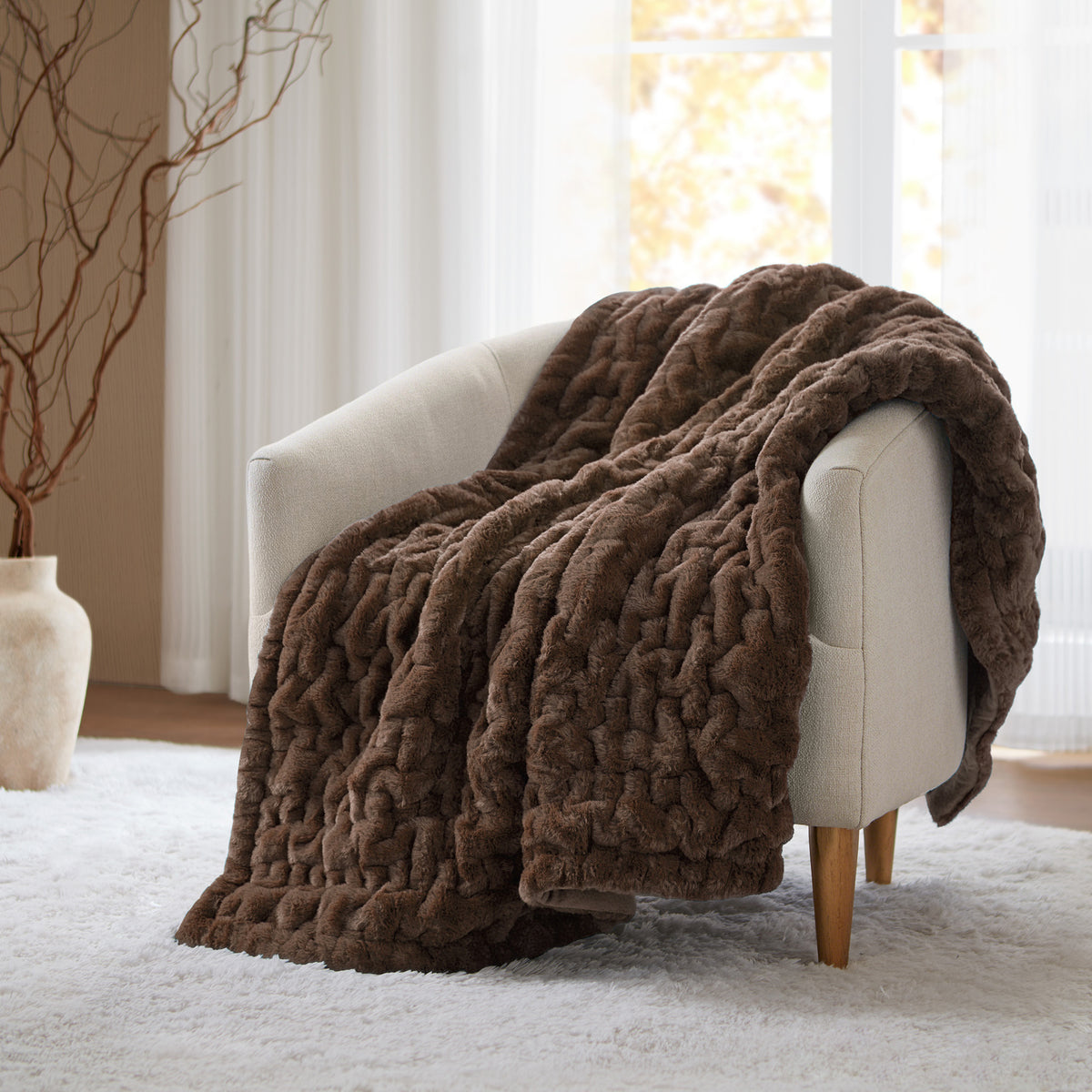 Ruched Fur Throw - Brown
