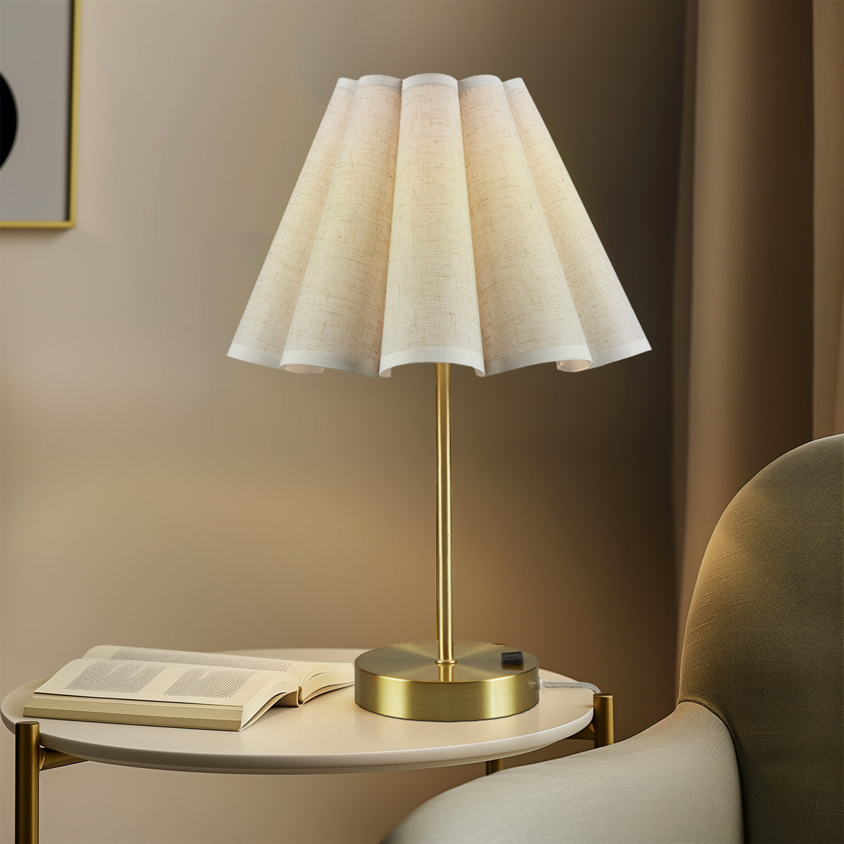 Chique Accent Table Lamp - Gold