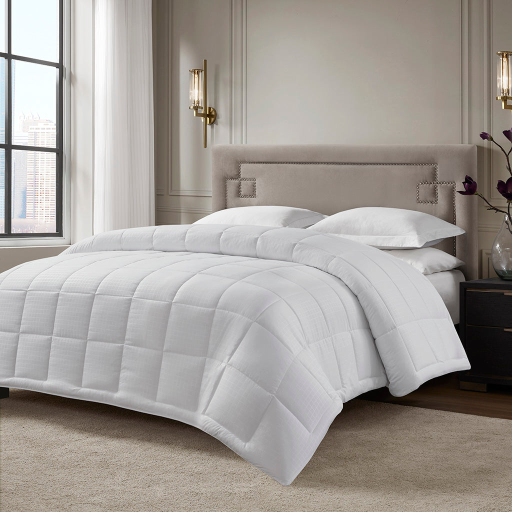 Everlux Blanket - White