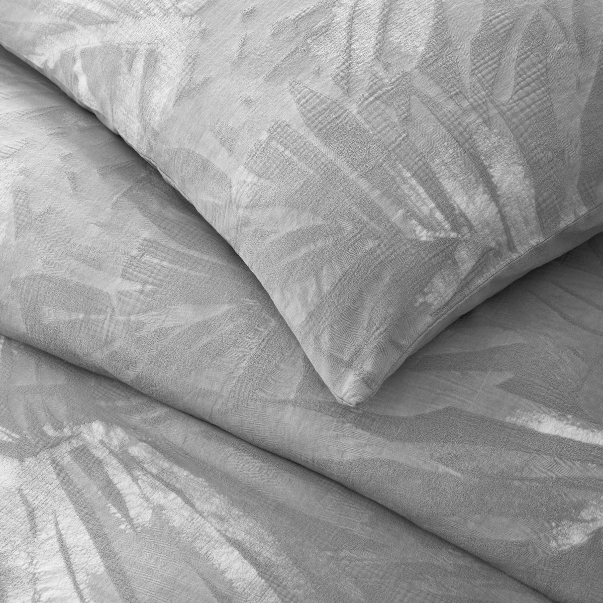 Coastal Leaves 3 Piece 3 Piece Cotton Duvet Set - Light Gray