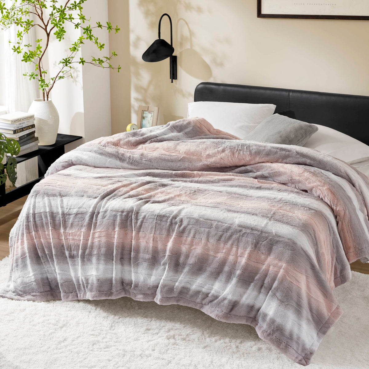 Zuri Faux Fur Blanket - Blush/Grey