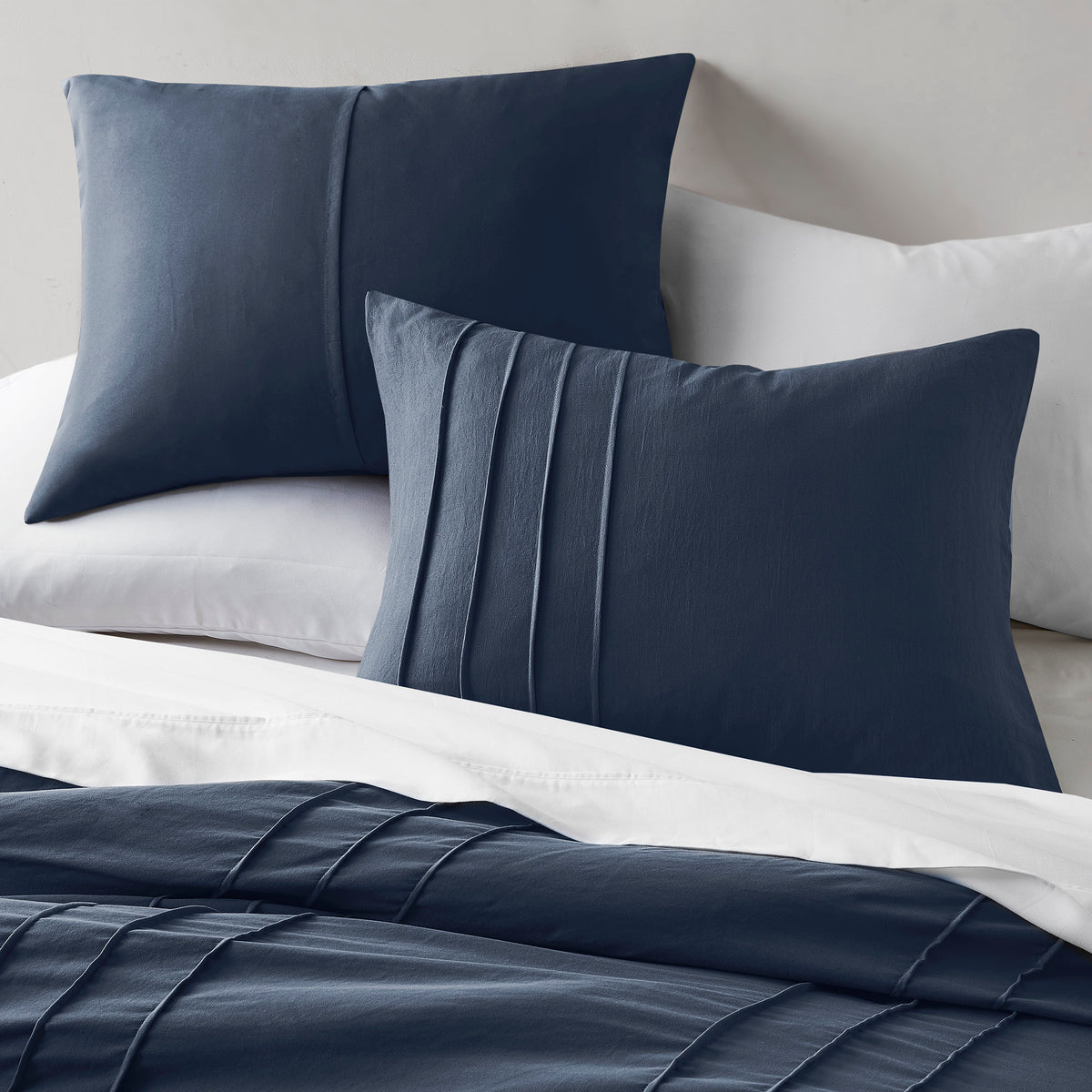 Walker Soft Washed Pleated Comforter Set - Navy
