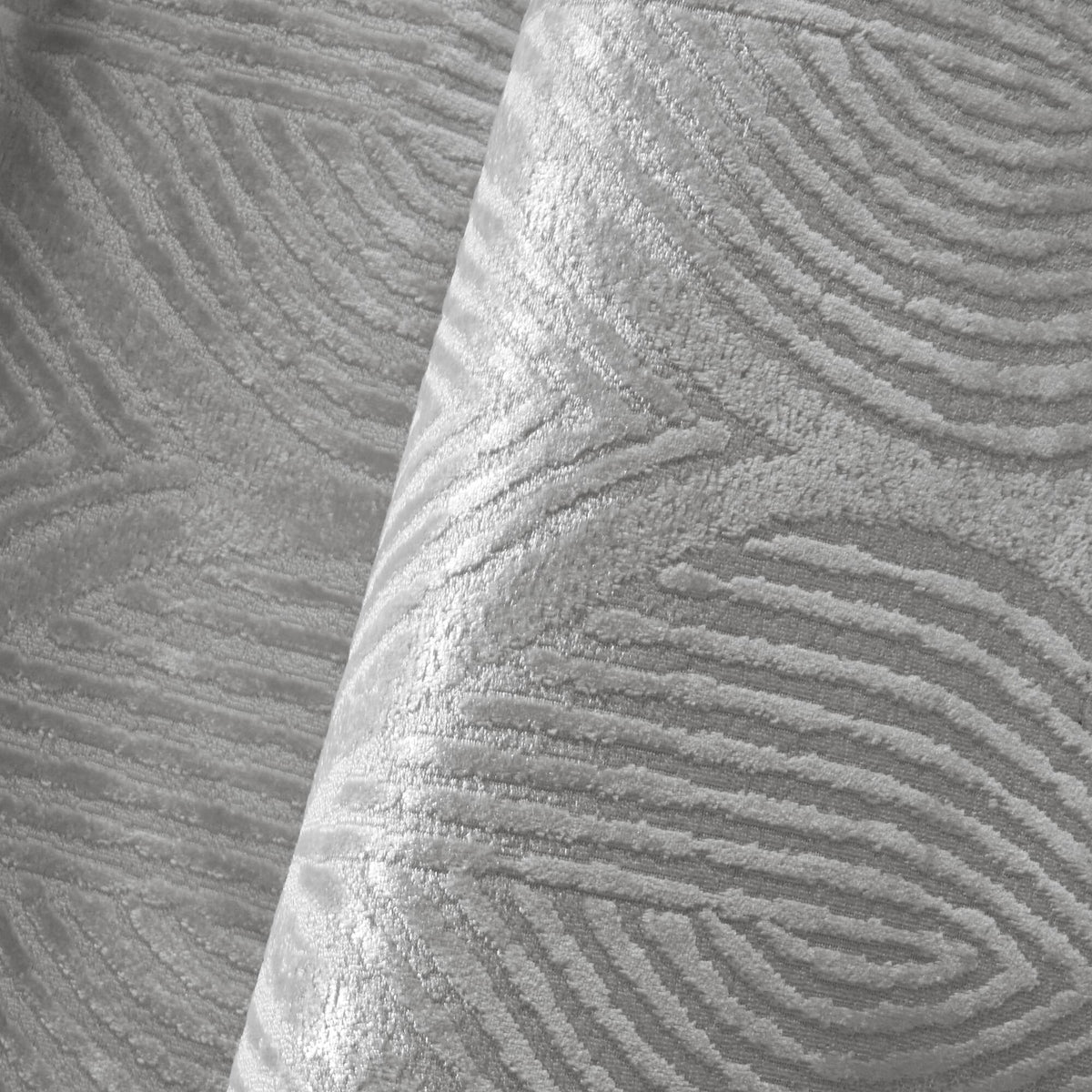 Nocturne Comforter Set - Grey
